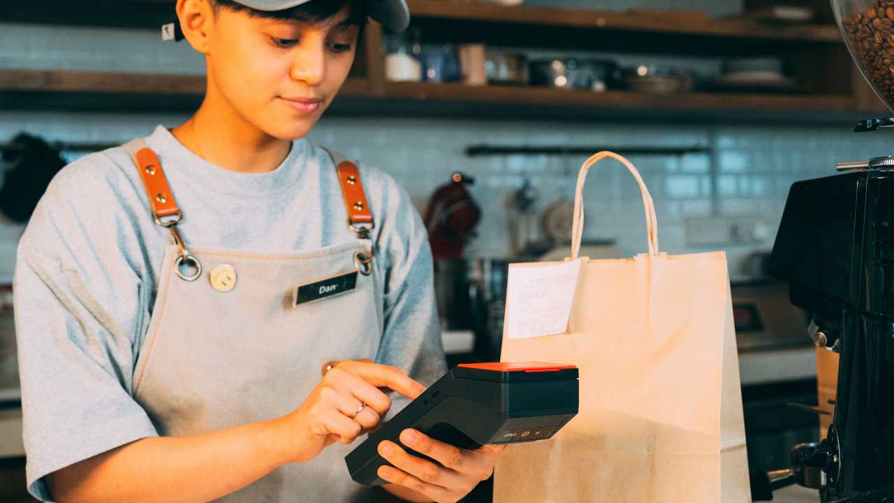 Cara Kerja, Manfaat, dan Cara Pasang QRIS Soundbox