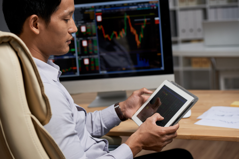 Apakah Pluang Aman? Cara Menilai Keamanan Platform Investasi
